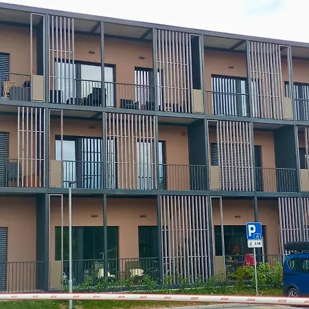 Diamond Apartment *